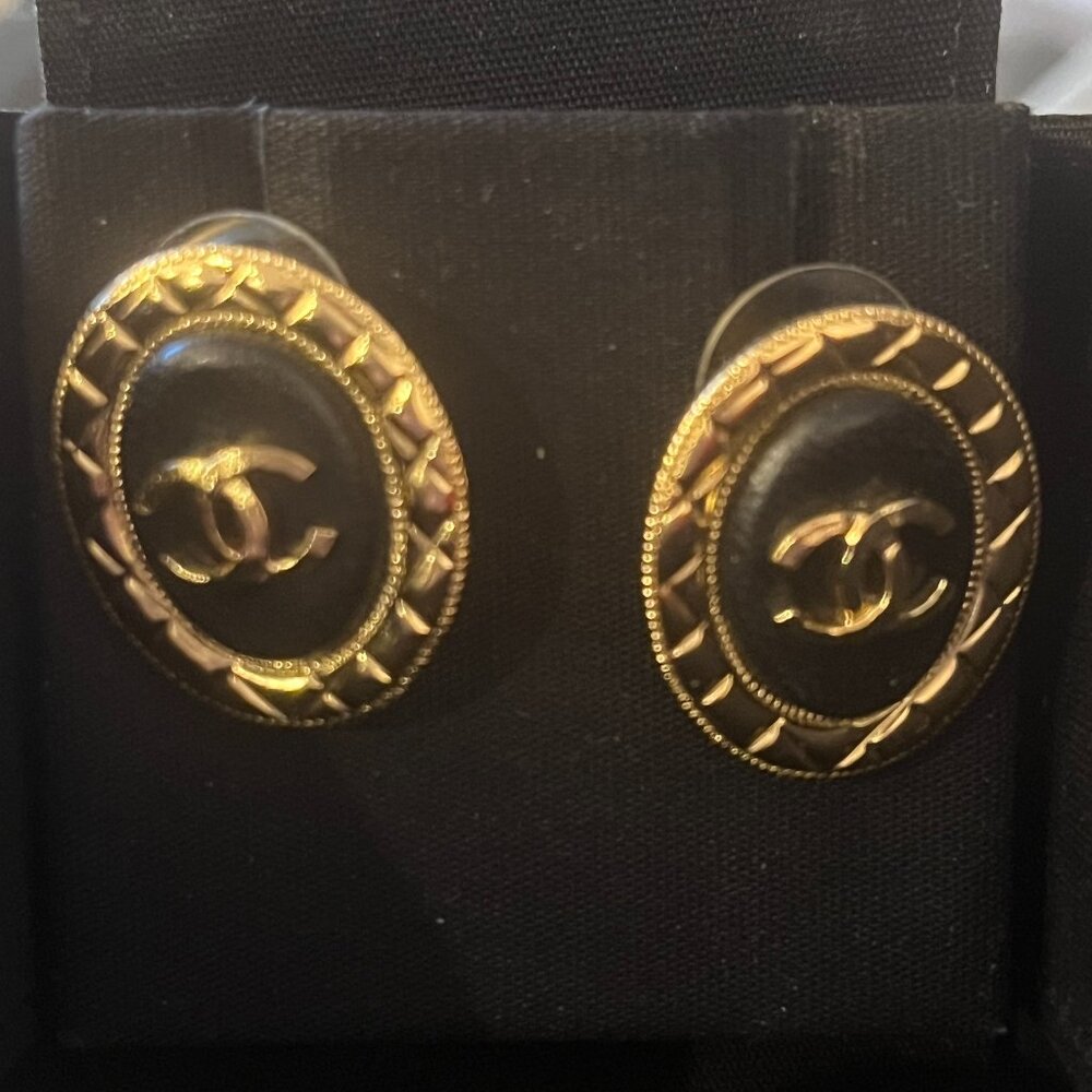 Chanel CC Earrings